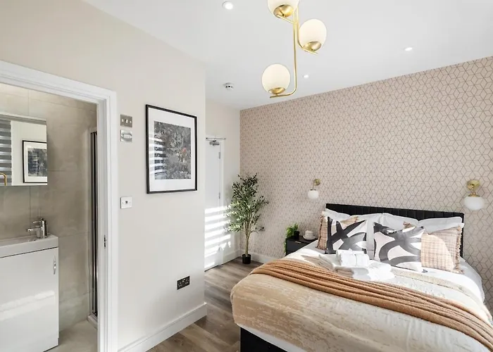Cosy Gem Next North Mid Hospital & Hotspur Stadium