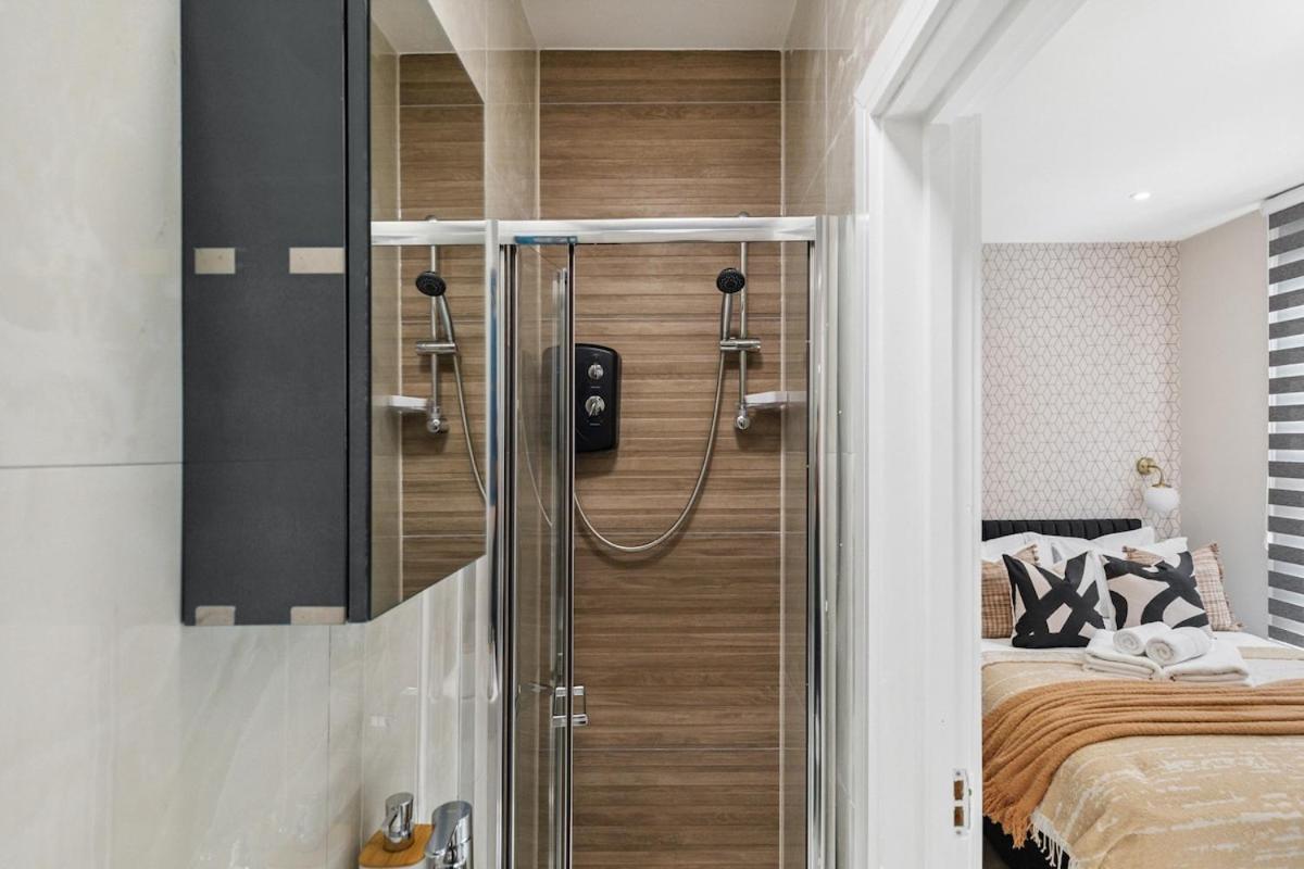 Cosy Gem Next North Mid Hospital & Hotspur Stadium Apartment London